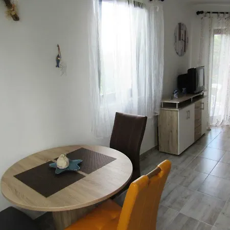 Apartman Helena Lägenhet