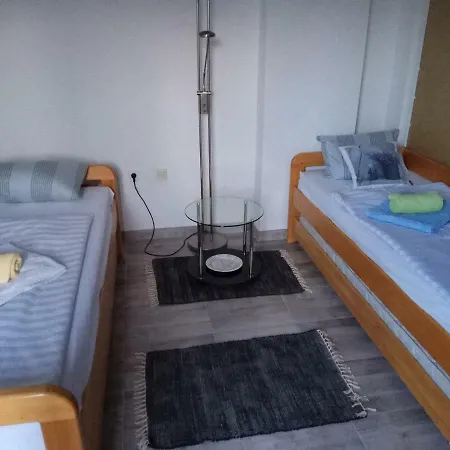 Apartment Apartman Helena *